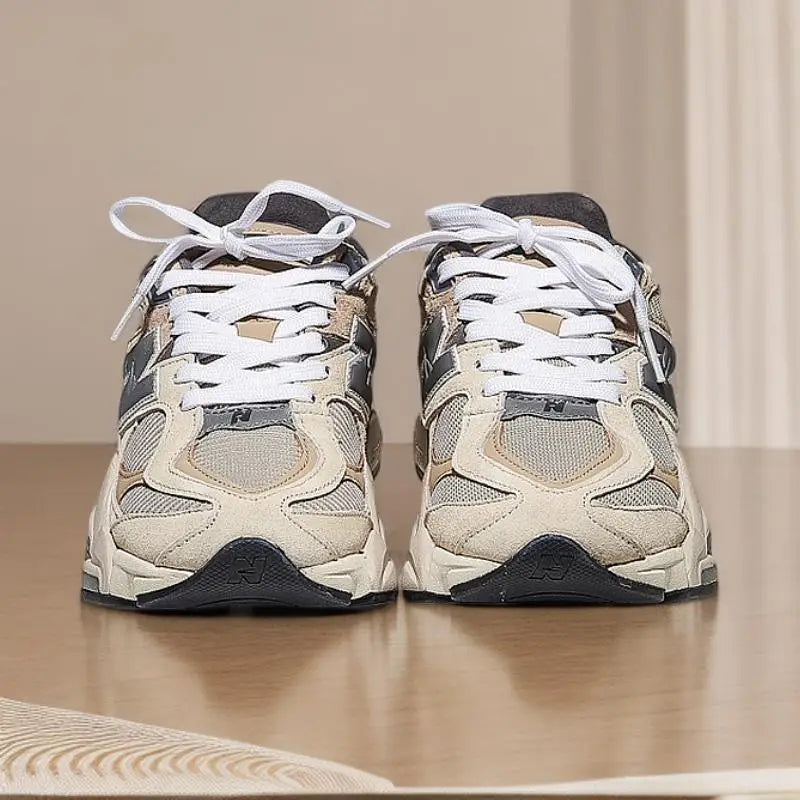 Summer Couple Low Cut Breathable Casual Board Shoes Fashion Lightweight Running and Sports Shoes