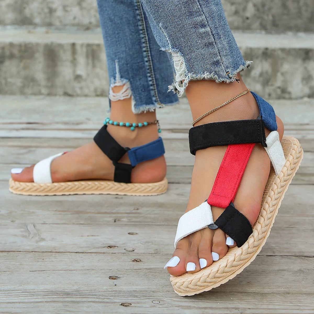 Stylish Resistant Color Band Sandals