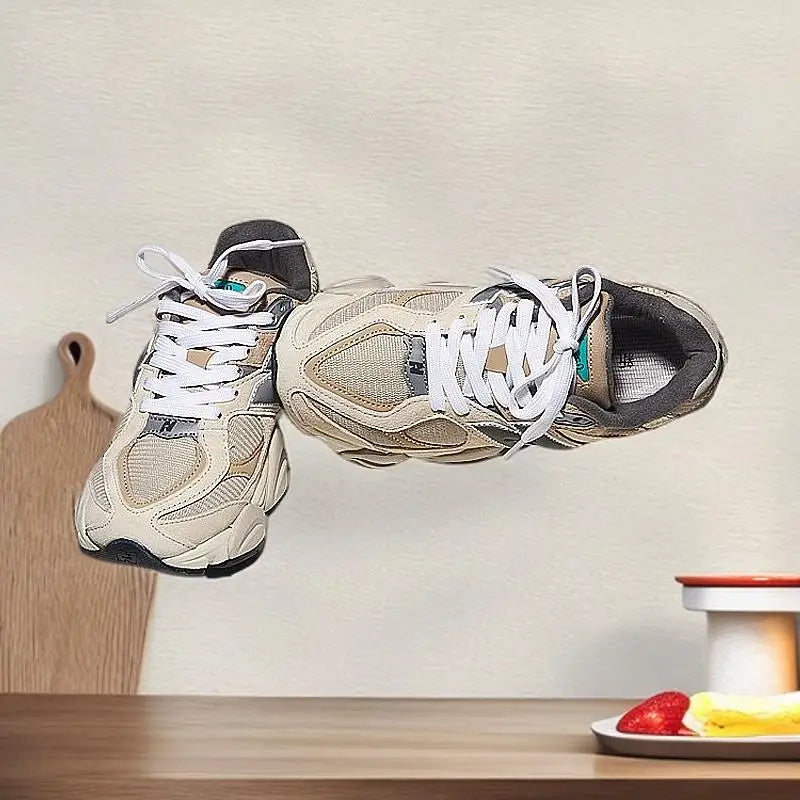 Summer Couple Low Cut Breathable Casual Board Shoes Fashion Lightweight Running and Sports Shoes