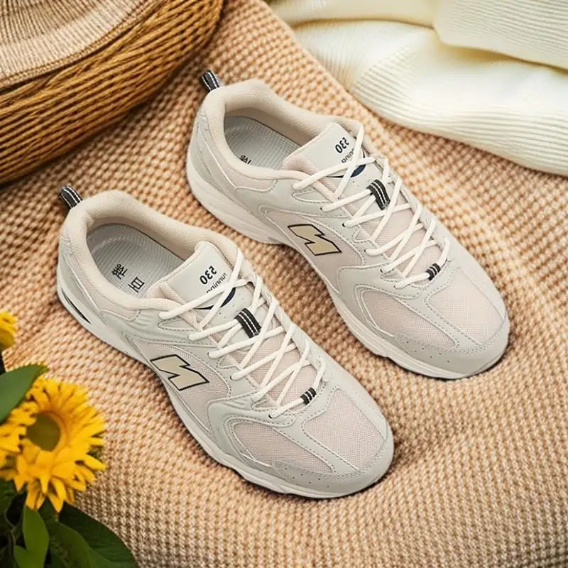 Versatile and Popular Casual Sports Shoes, Fashionable and Comfortable Soft Soled Running Shoes